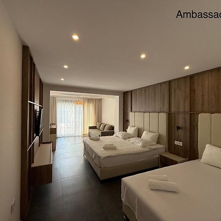 Ambassador & Ambassador Lux Apartments 乌尔齐尼 外观 照片
