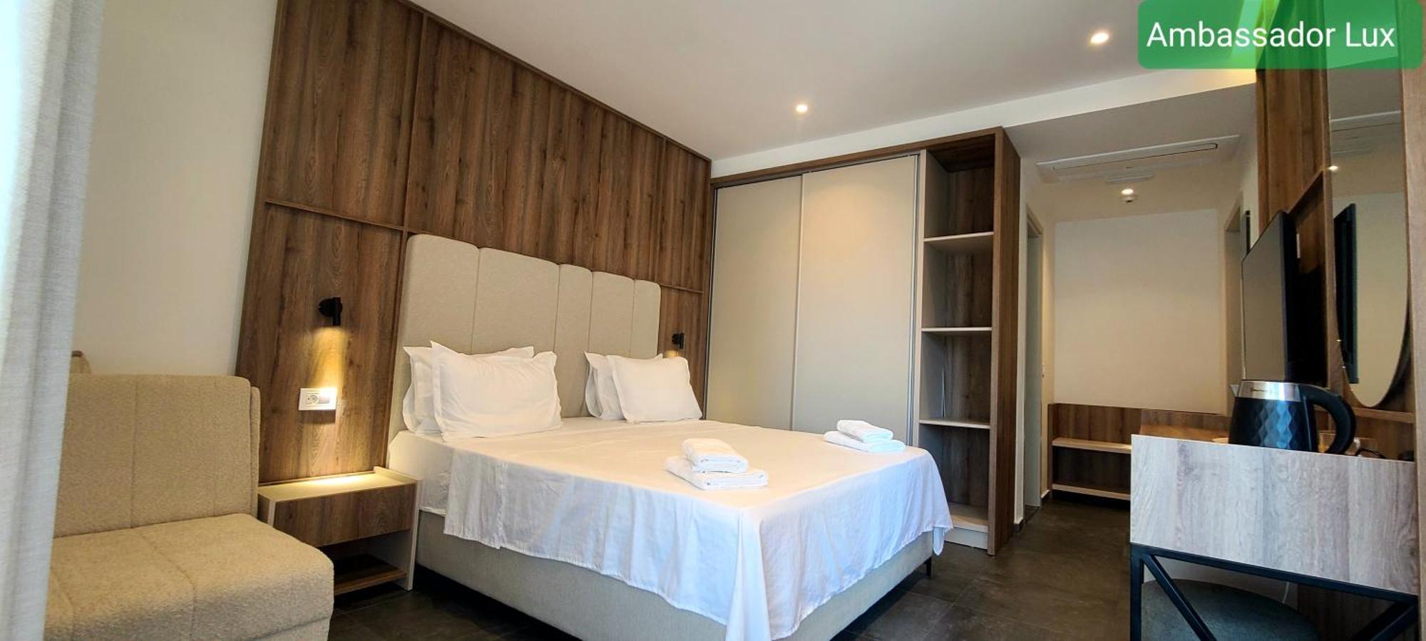 Ambassador & Ambassador Lux Apartments 乌尔齐尼 客房 照片