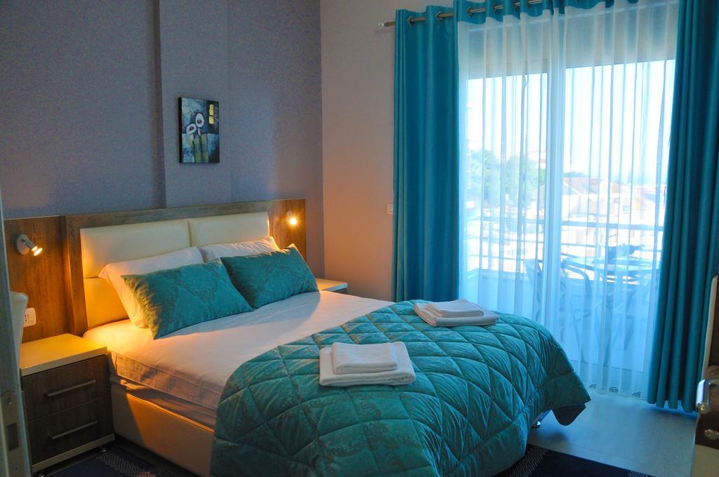 Ambassador & Ambassador Lux Apartments 乌尔齐尼 外观 照片