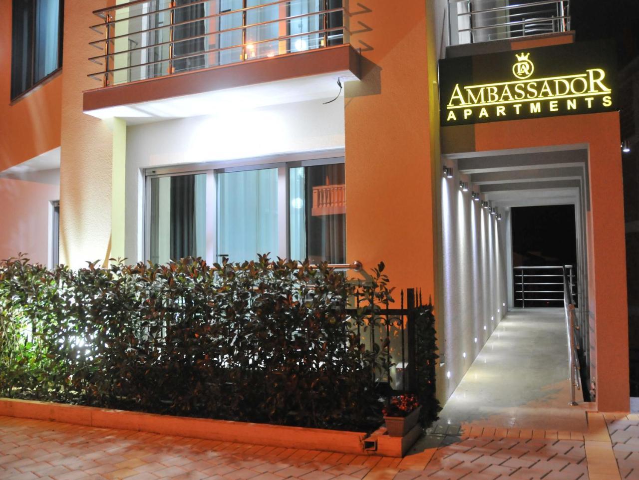 Ambassador & Ambassador Lux Apartments 乌尔齐尼 外观 照片